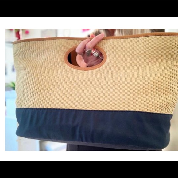 Tory Burch Handbags - Tory Burch summer bag